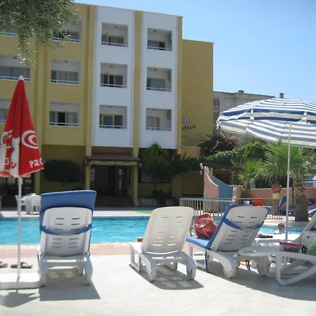 Oya Kusadasi